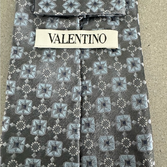 Blue VALINTINO 100% silk Men’s Tie - Picture 5 of 7